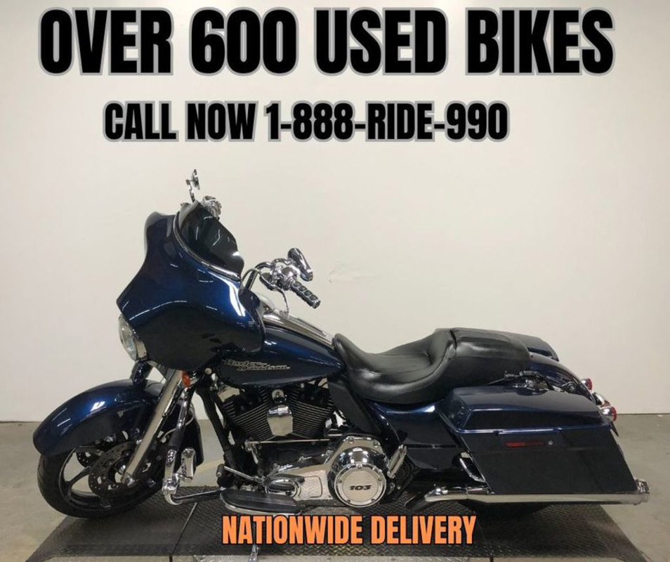 Street Glide®