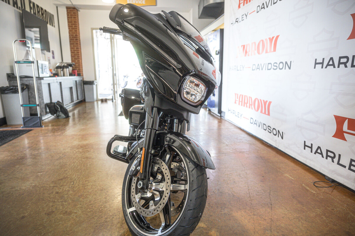 Street Glide®