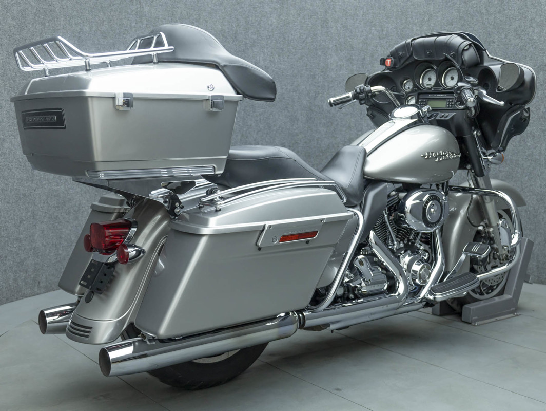 Street Glide®