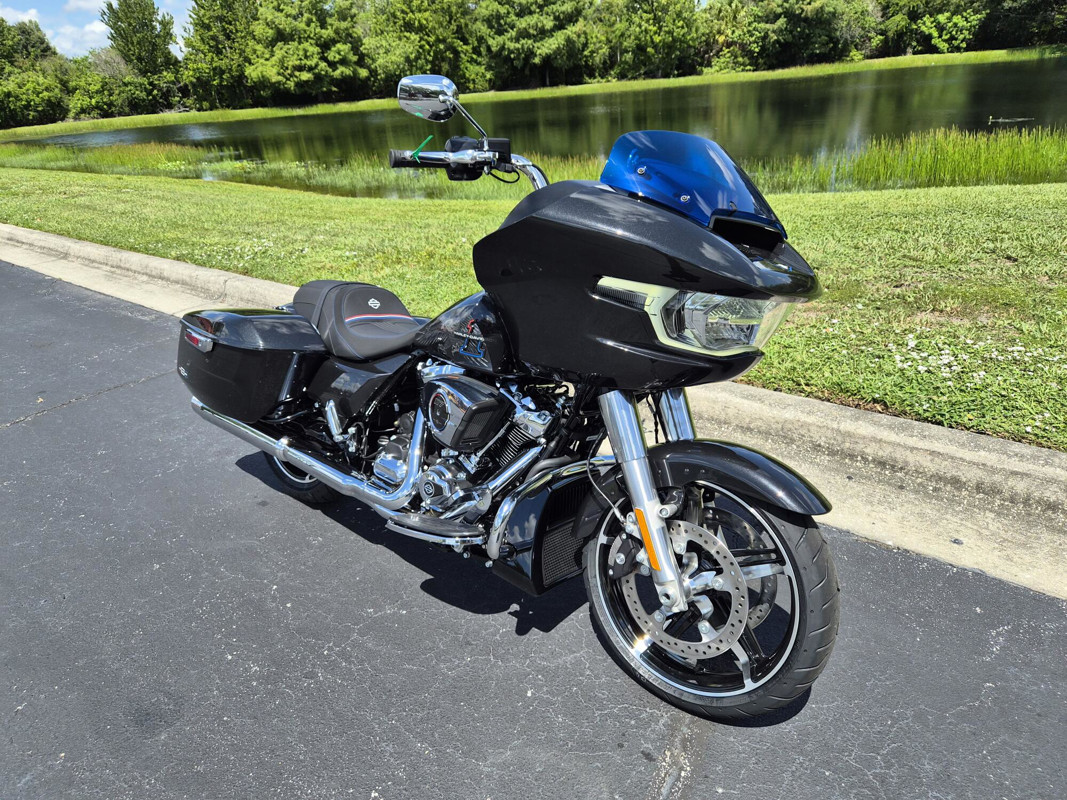 Road Glide®