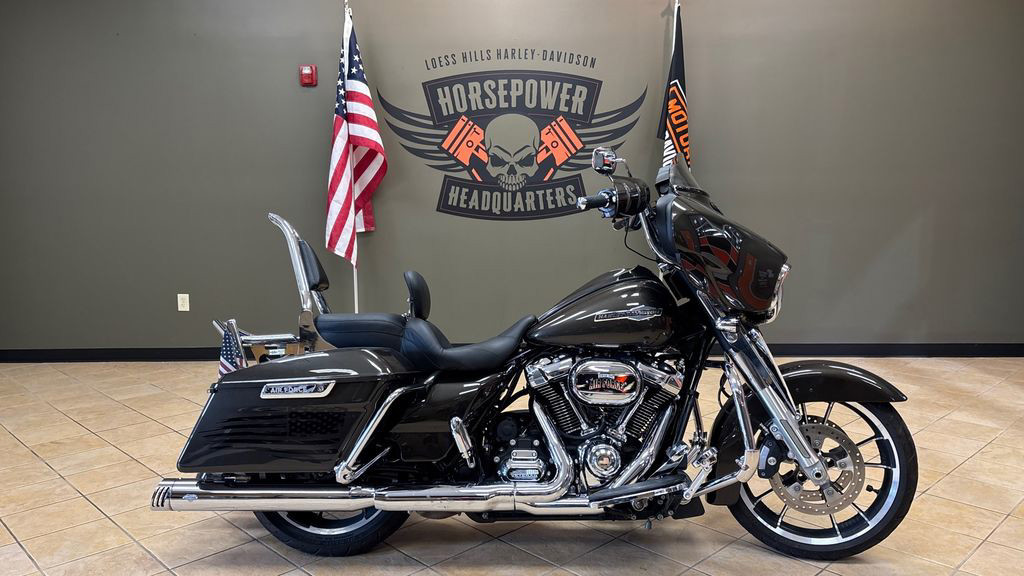 Street Glide®