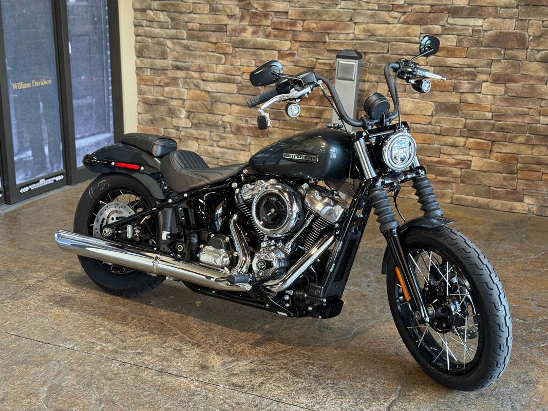 Street Bob®