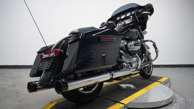 Street Glide® Special