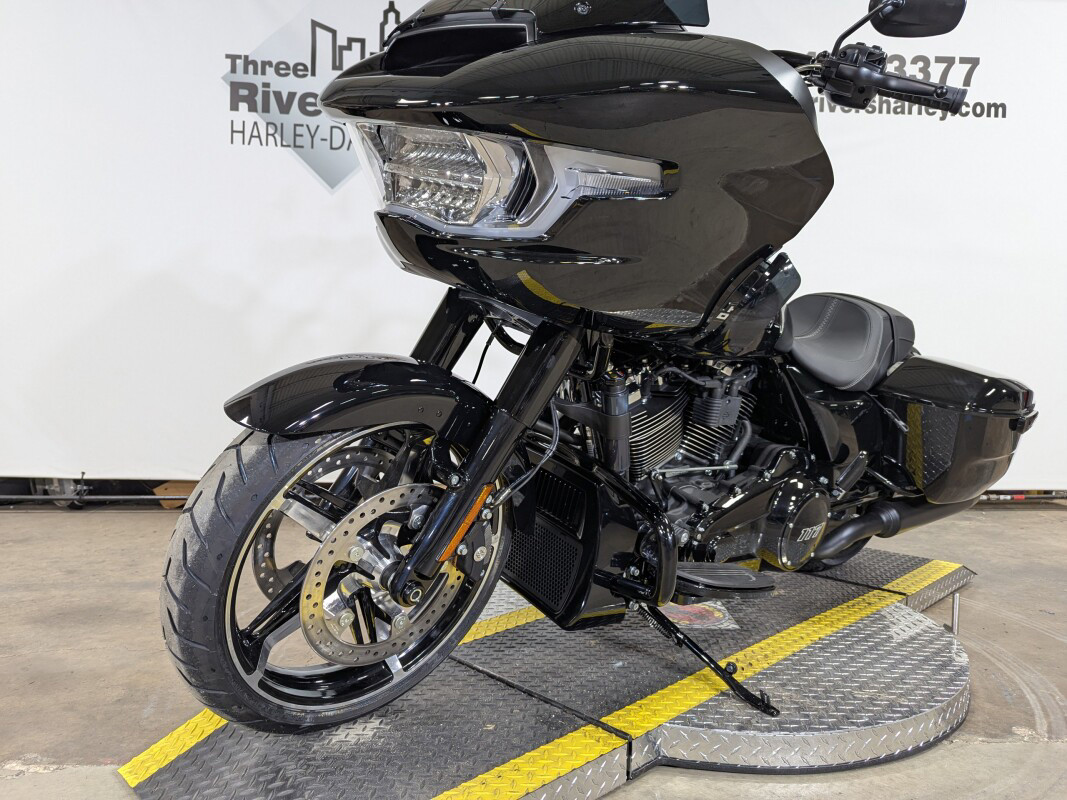 Road Glide®