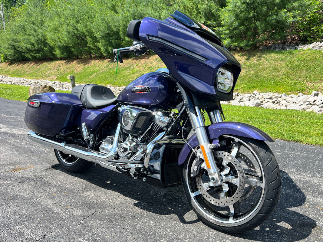 Street Glide®