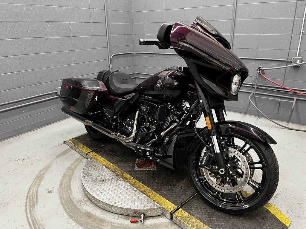 CVO® Street Glide®
