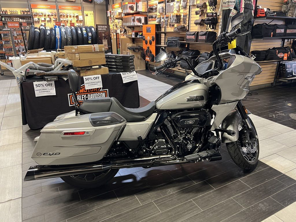 CVO® Road Glide®