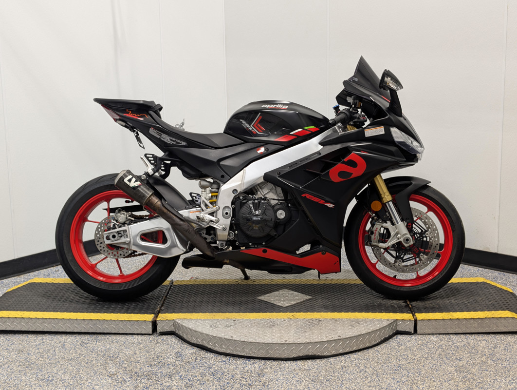RSV4 1100