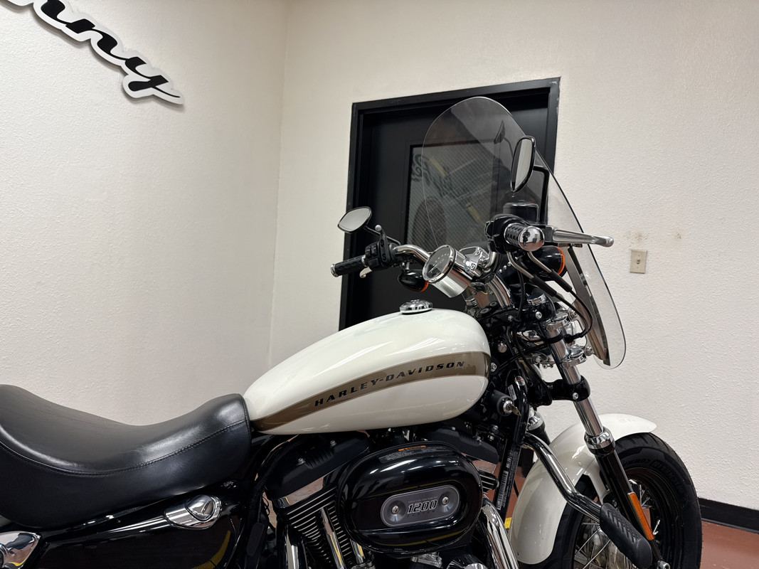 Sportster® 1200 Custom