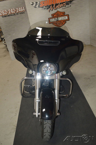 Street Glide®