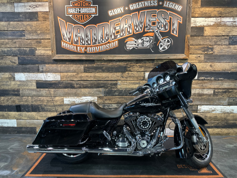 Street Glide®