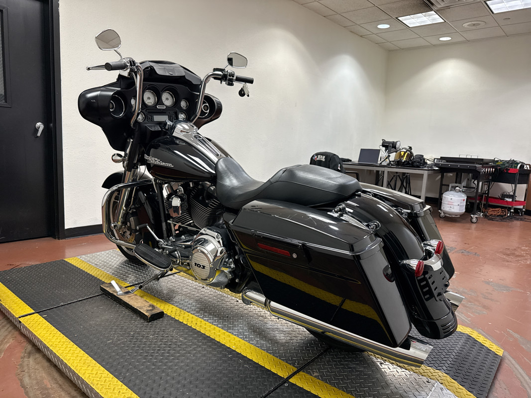 Street Glide®