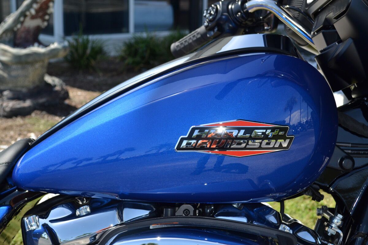 Street Glide®