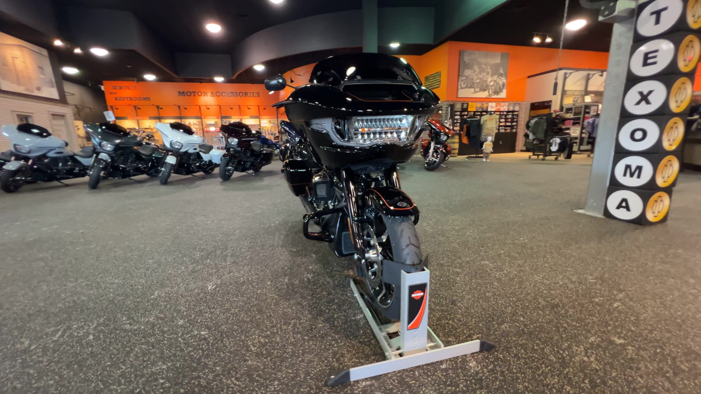 Road Glide®