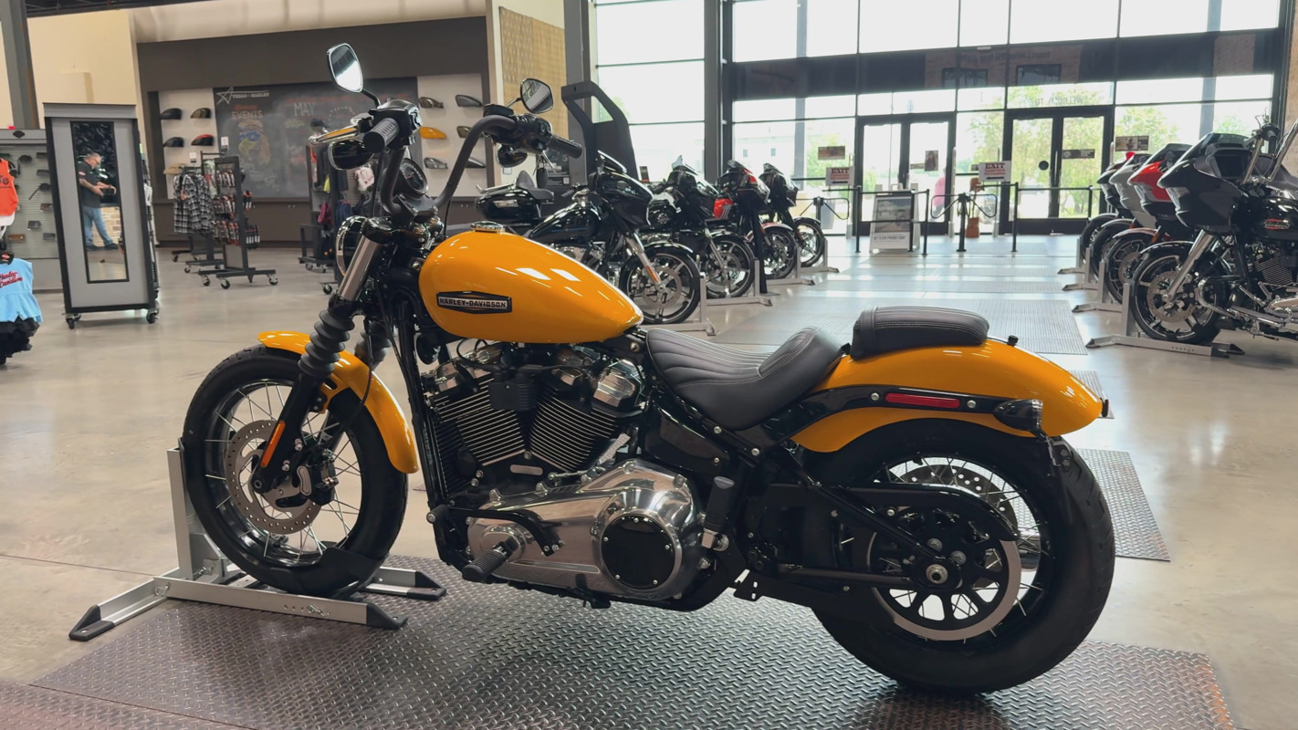 Street Bob®