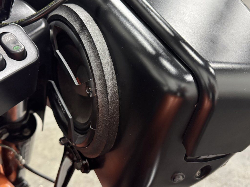 CVO™ Road Glide® Custom 