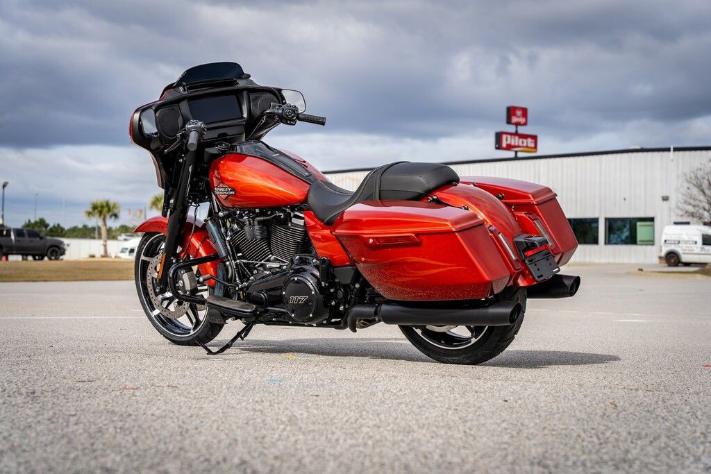 Street Glide®