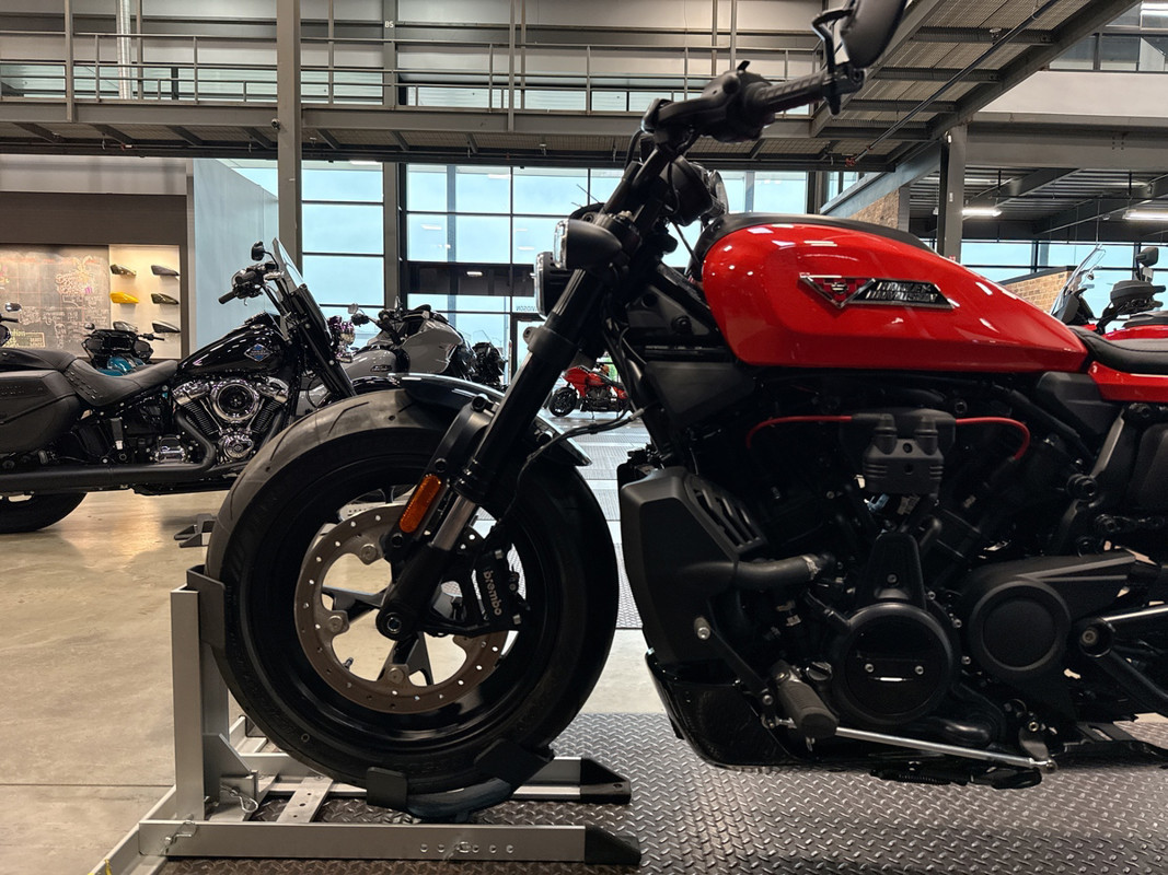 Sportster® S