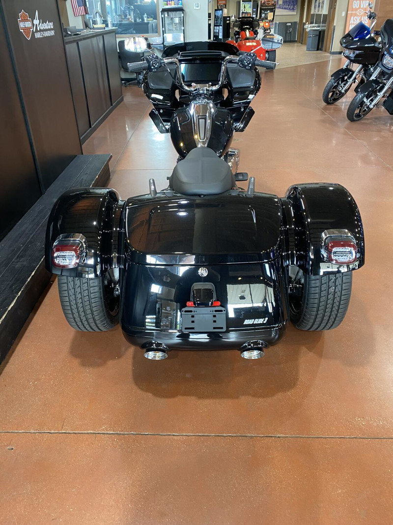 Road Glide® 3