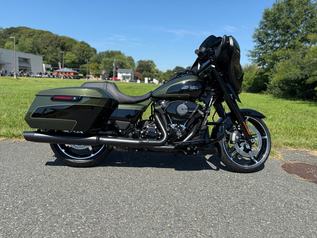 Street Glide®
