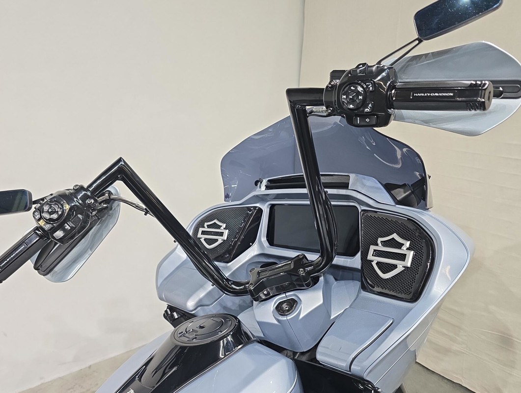 Road Glide®
