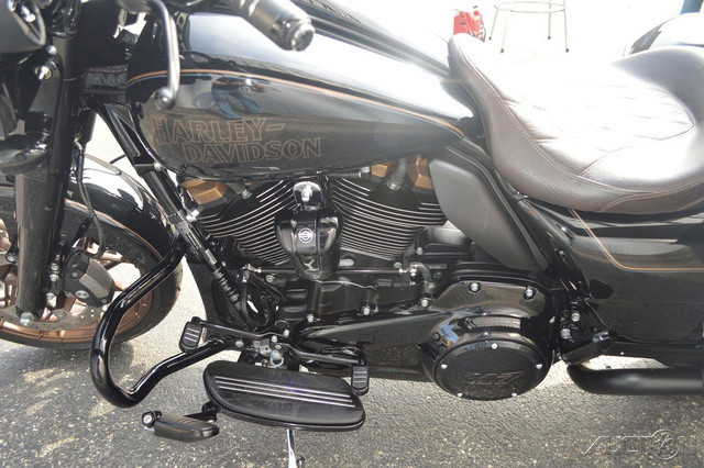 Street Glide® ST