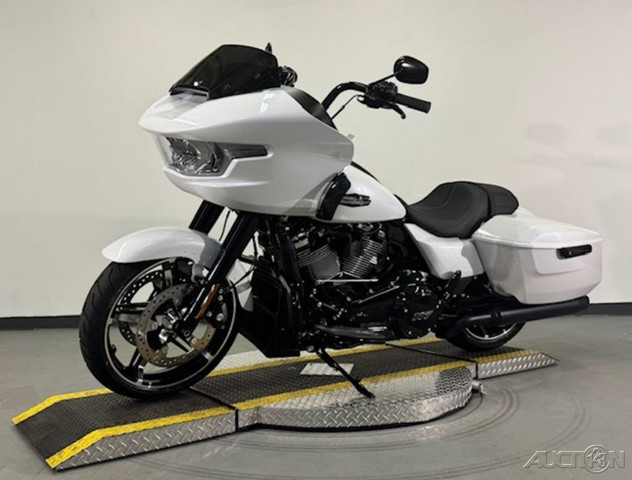 Road Glide®