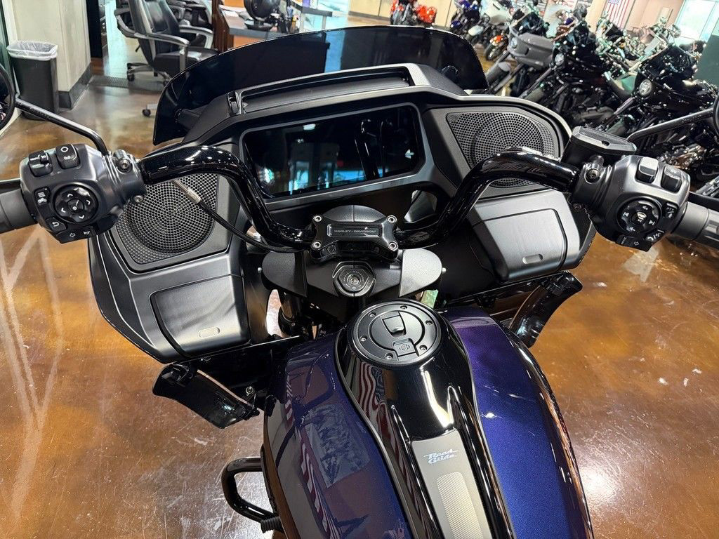 Road Glide®