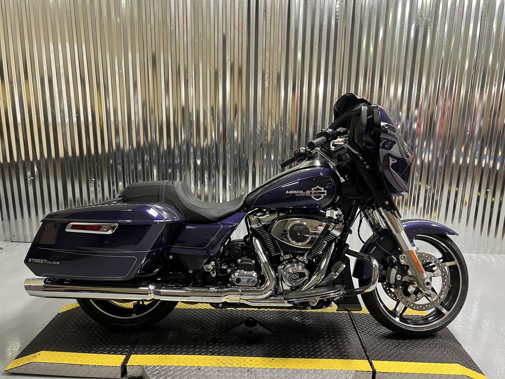 Street Glide®