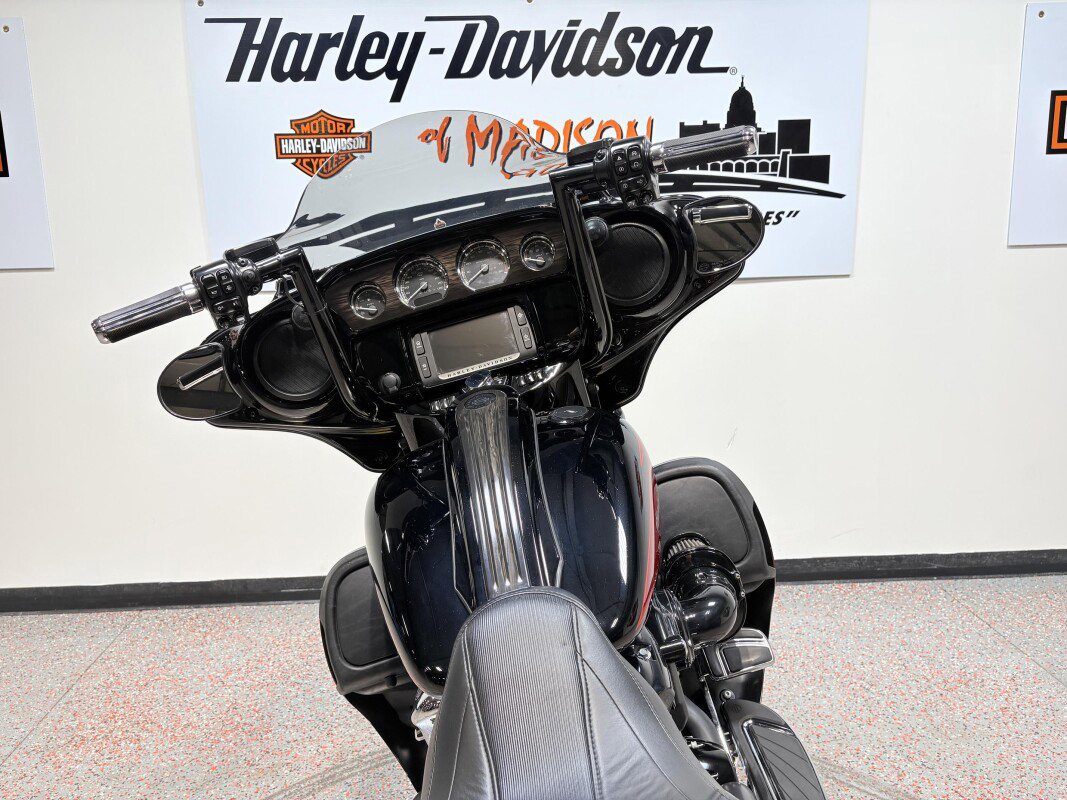 CVO® Street Glide®