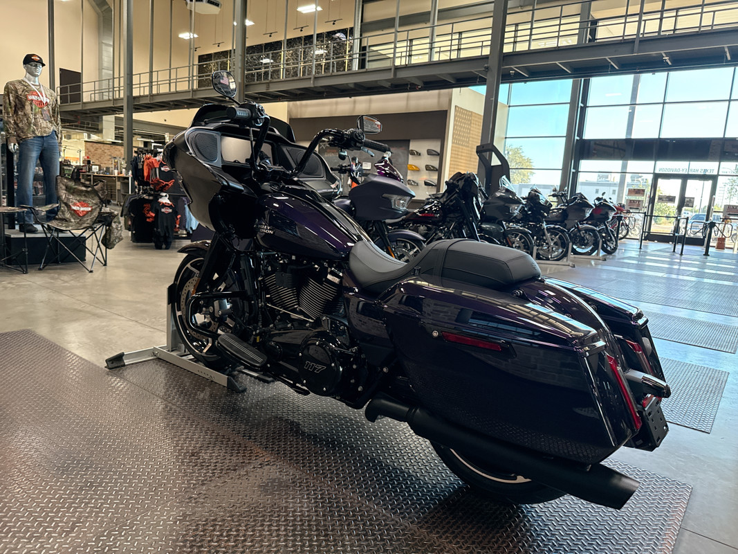 Road Glide®