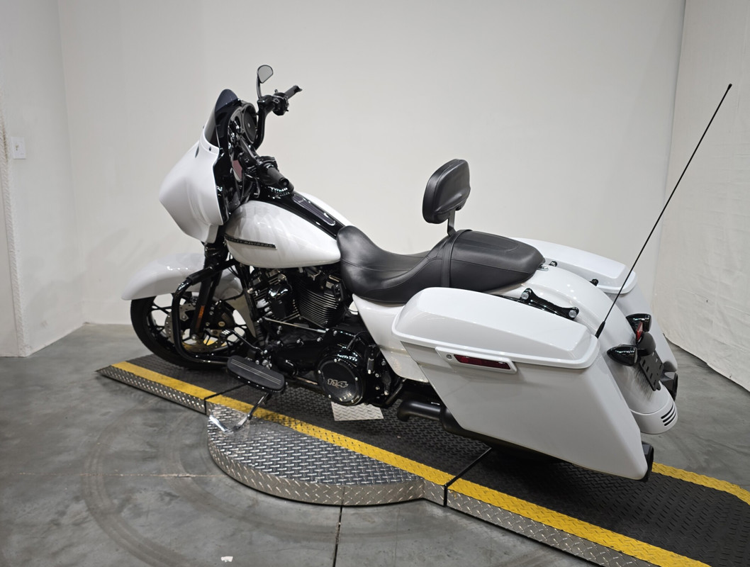 Street Glide® Special