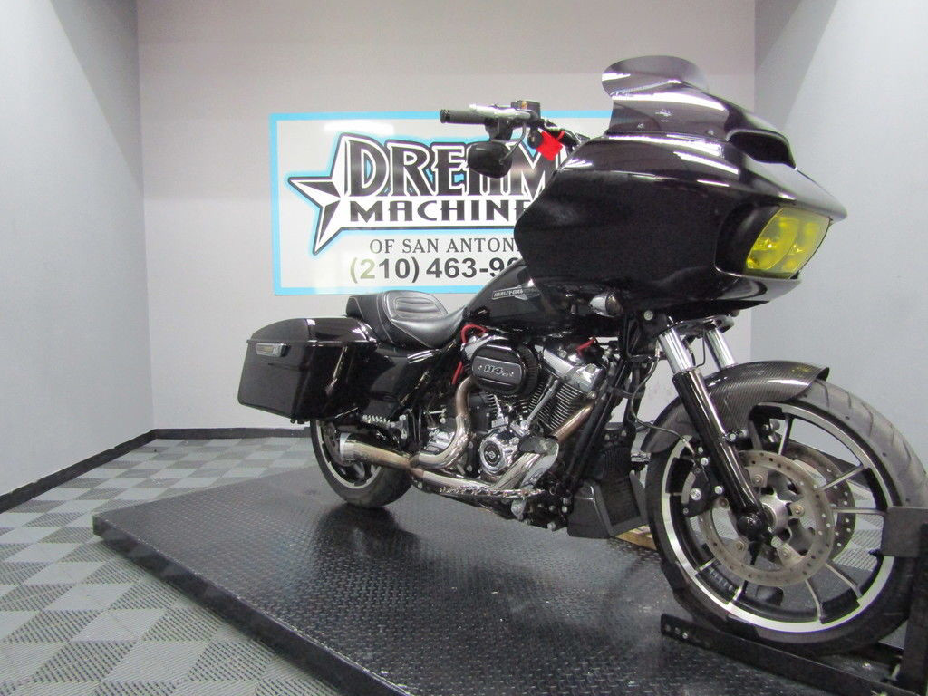 Road Glide®