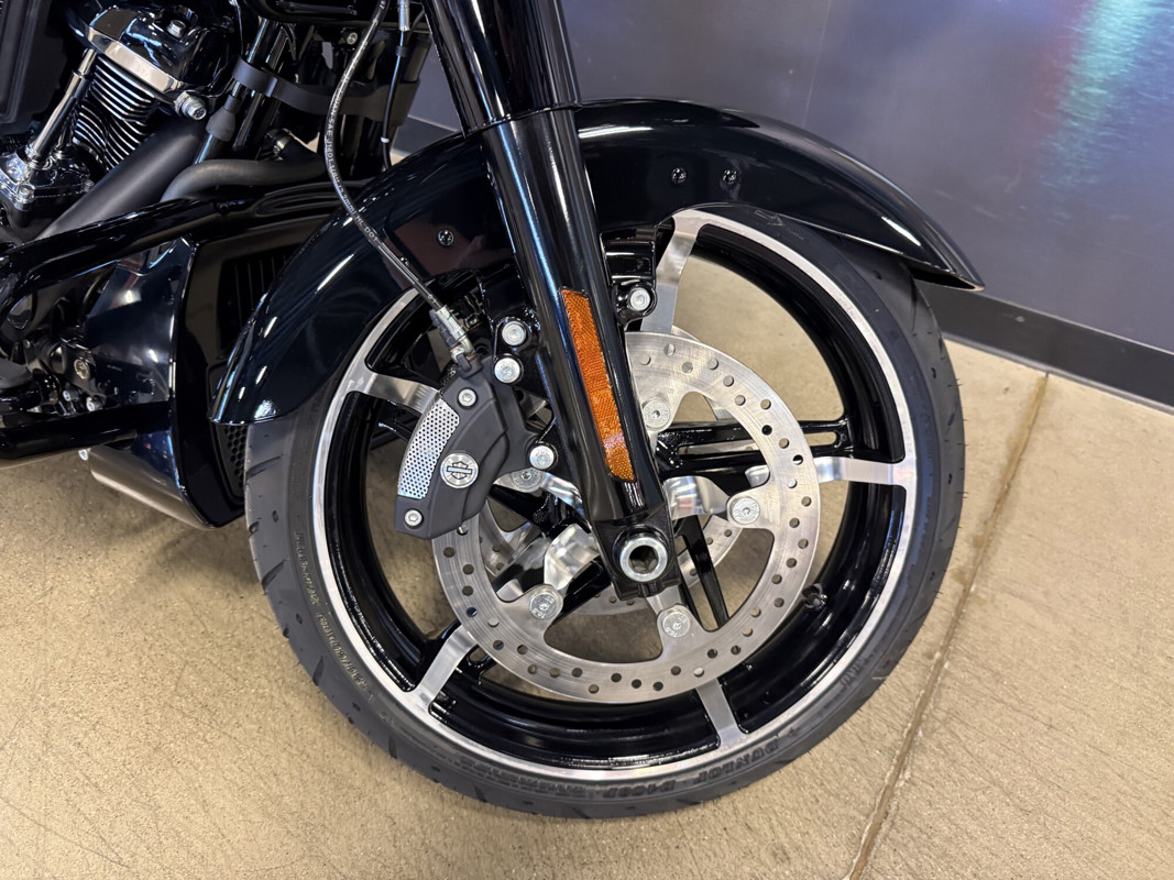 Road Glide®