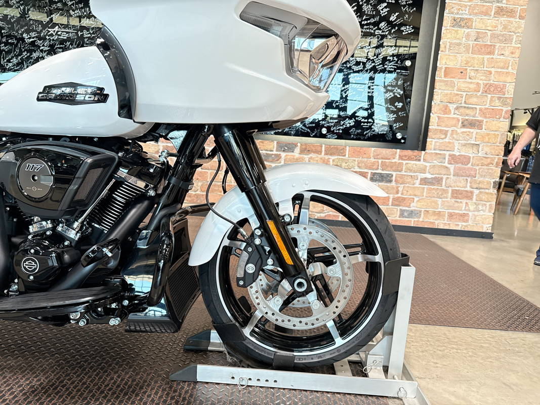 Road Glide®