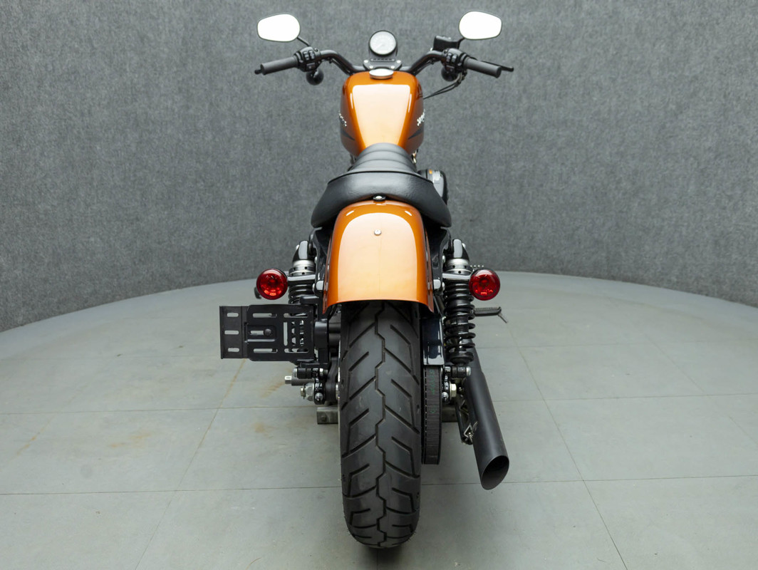 Iron 883®