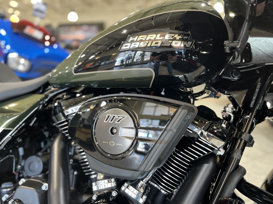 Road Glide®