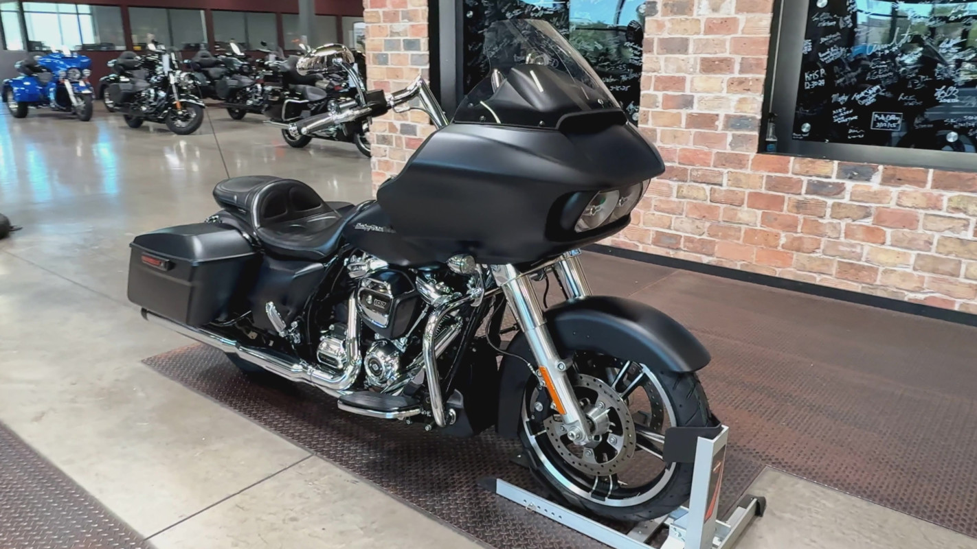 Road Glide®