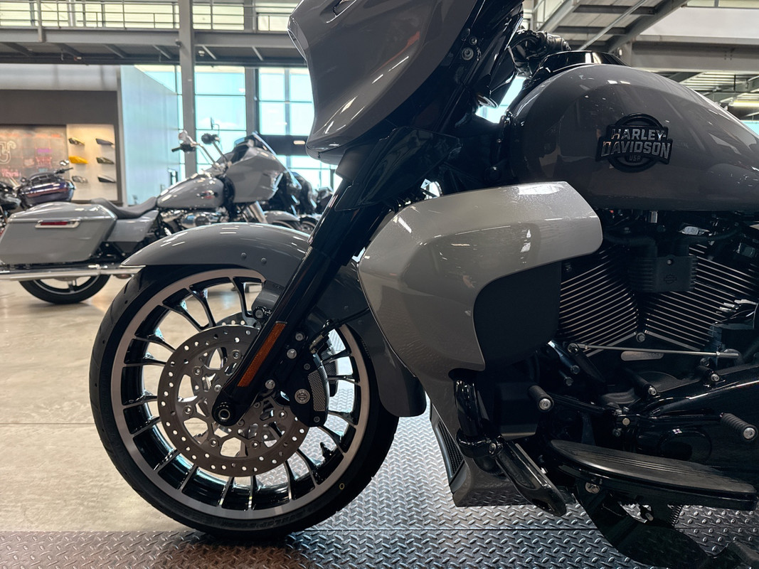 Street Glide® 3 Limited