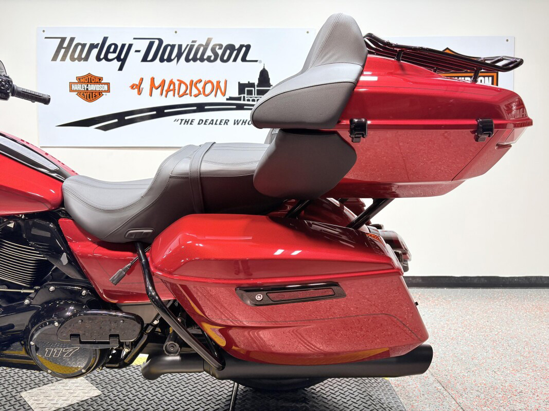 Street Glide® Limited