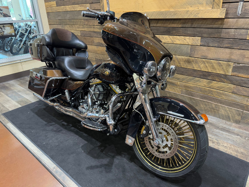 Electra Glide® Ultra® Limited 110th Anniversary