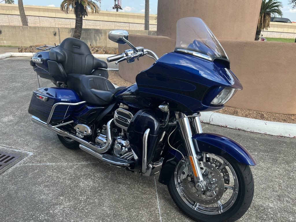 CVO® Road Glide® Ultra