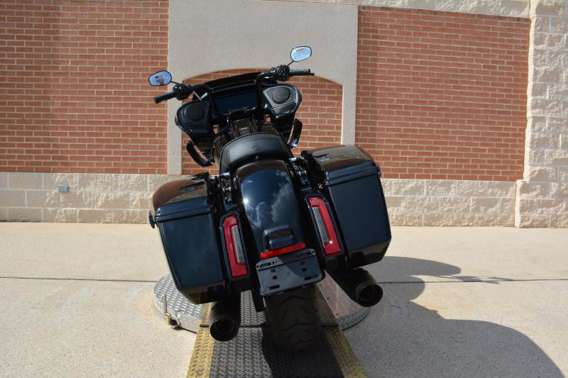Road Glide®