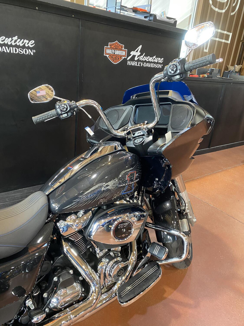 Road Glide®