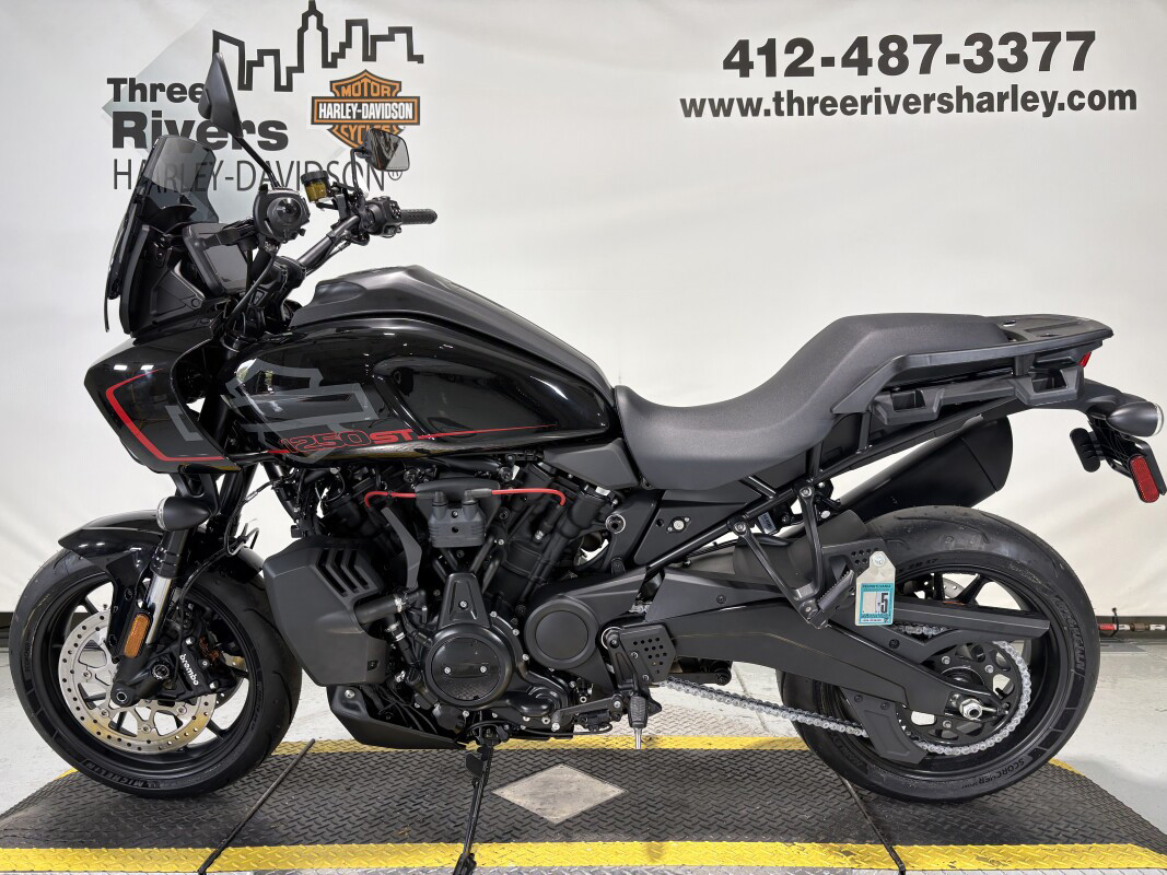 Pan America® 1250 ST