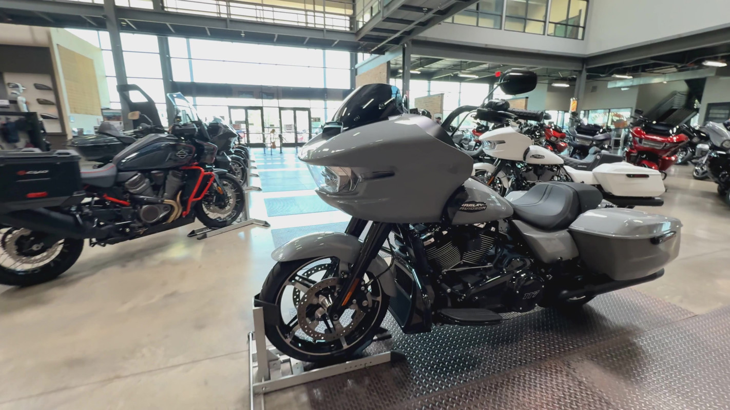 Road Glide®