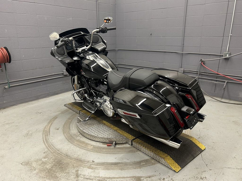 Road Glide®