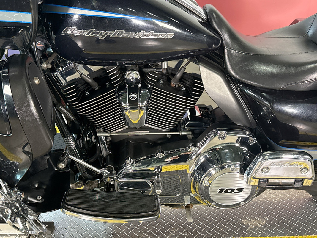 Road Glide® Ultra