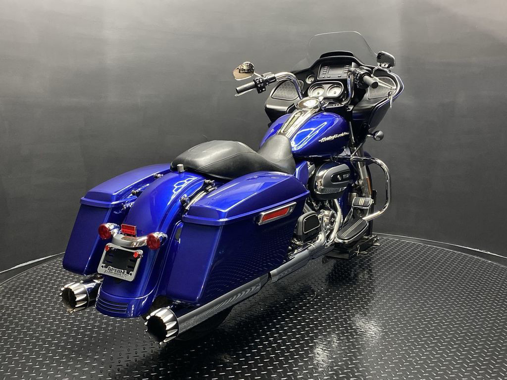 Road Glide®