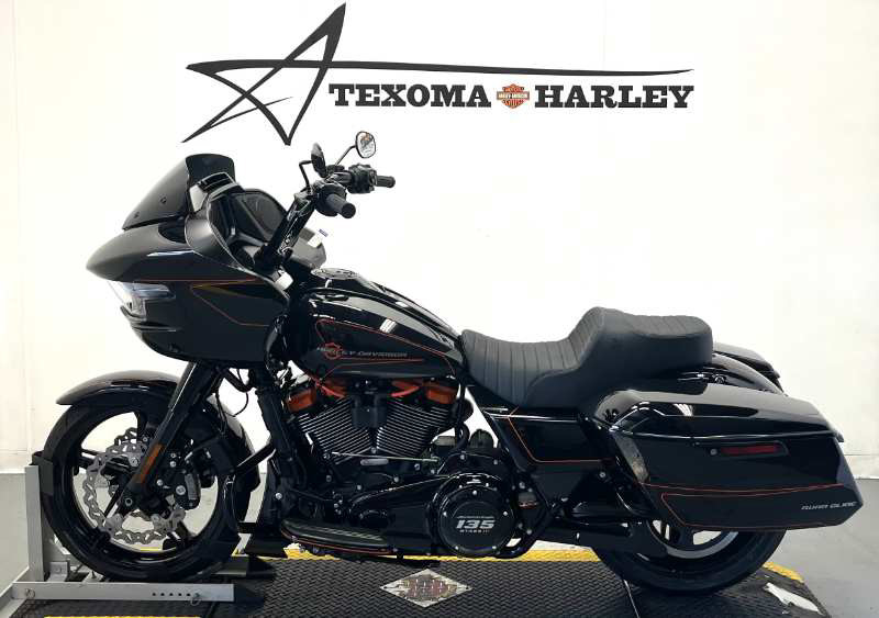 Road Glide®